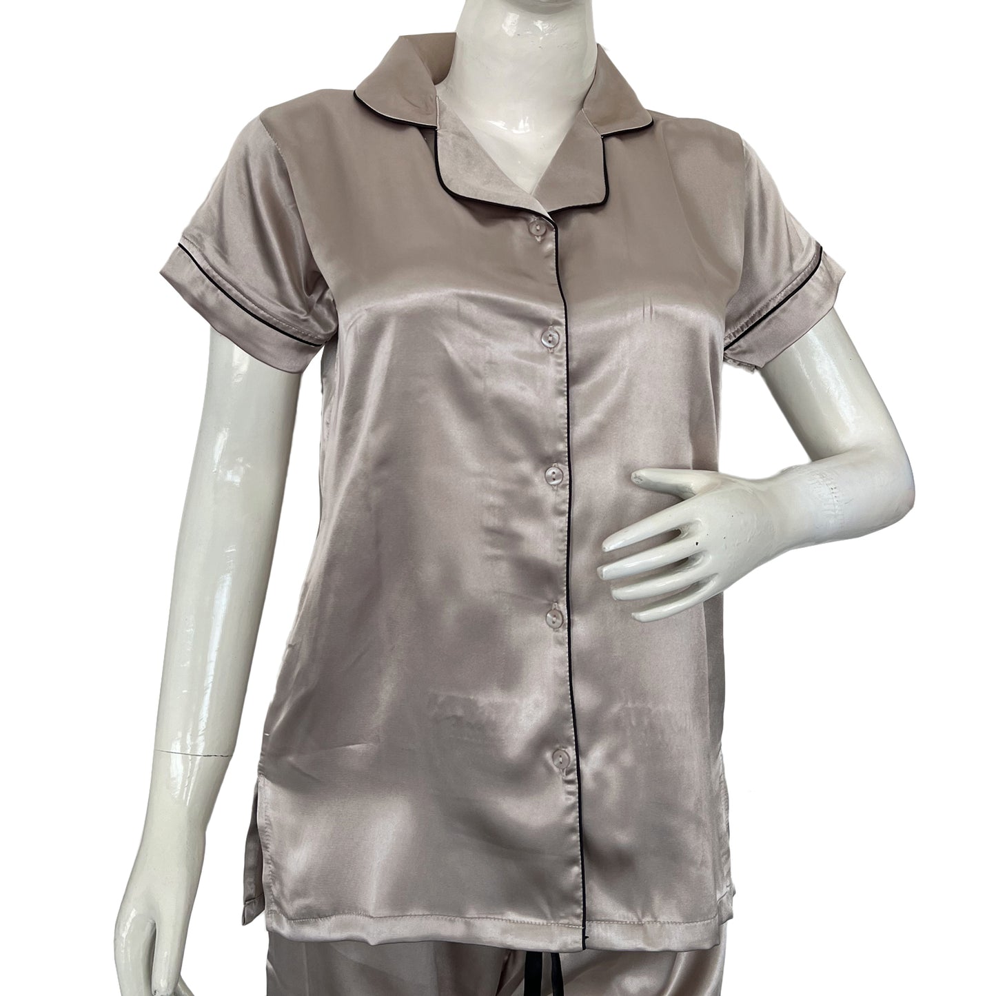 Women regular sleeve satin night suit